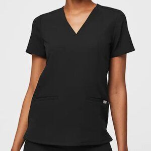 Figs Women's Casma Three-Pocket Scrub Top